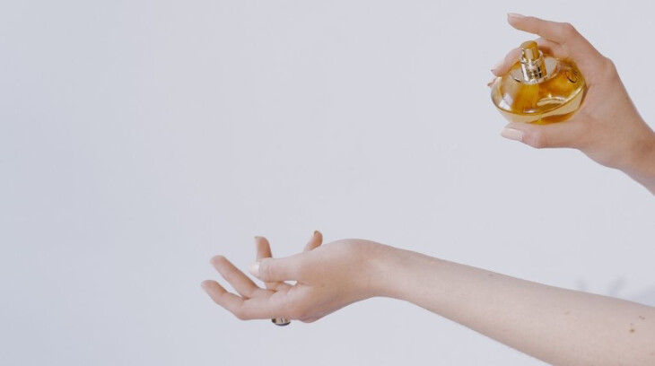 گروه عطر روحانی ، بهترین عطر فروشی مشهد ، بهترین عطرهای مردانه ، بهترین عطرهای زنانه ، عطر و ادکلن