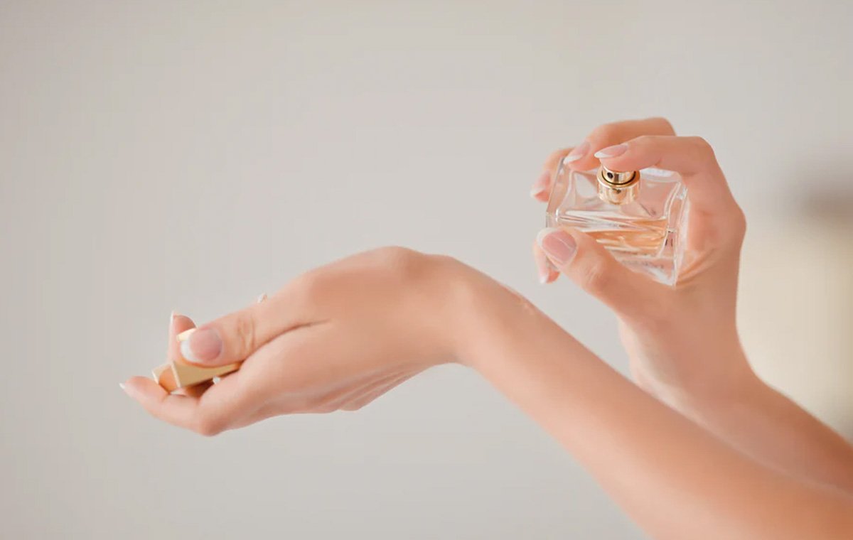 گروه عطر روحانی ، بهترین عطر فروشی مشهد ، بهترین عطرهای مردانه ، بهترین عطرهای زنانه ، عطر و ادکلن